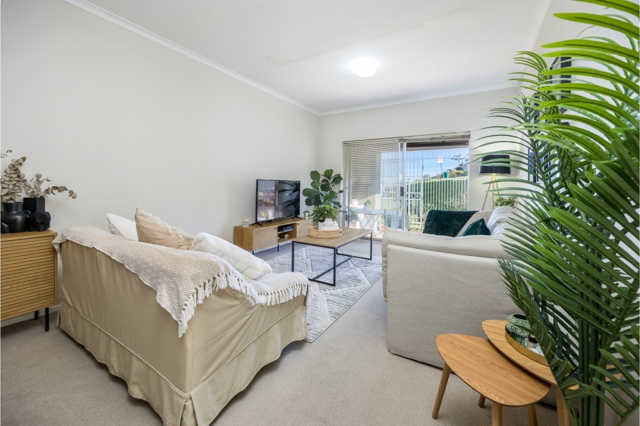 2 Bedroom Property for Sale in Loevenstein Western Cape